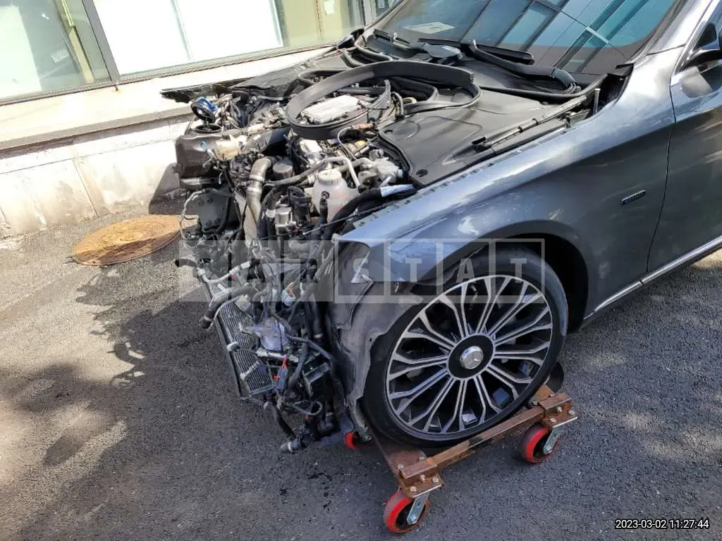 Photo 2 of 18: 2020 Mercedes-Benz S560 e, VIN W1KUG7DB6LA532357 — Korean insurance auction