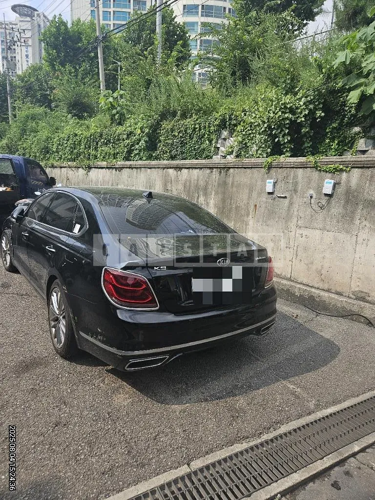 Photo 2 of 23: 2019 Kia K9 3.8 AWD — Korean insurance auction