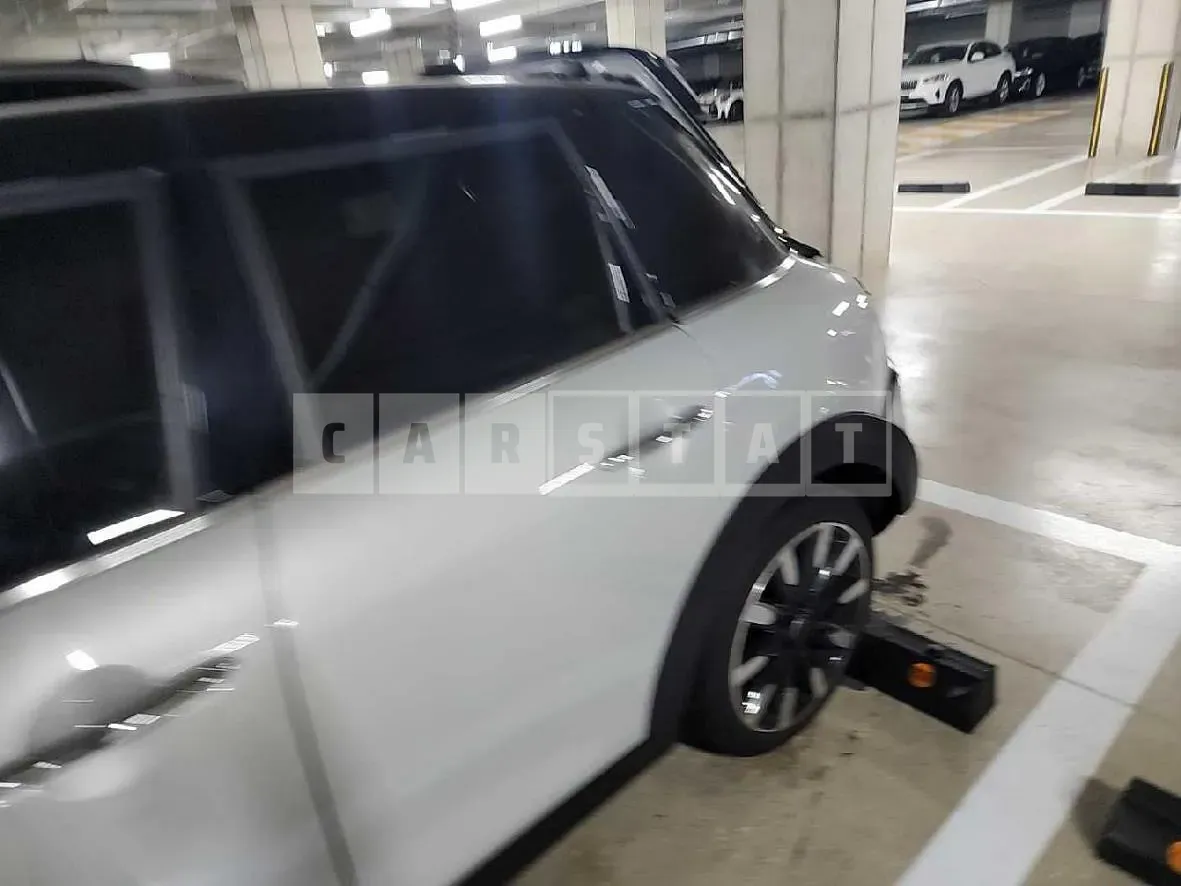 Photo 2 of 69: 2020 MINI Cooper S Five-Door (16 17 18), VIN WMWXV910XL2M80623 — Korean insurance auction