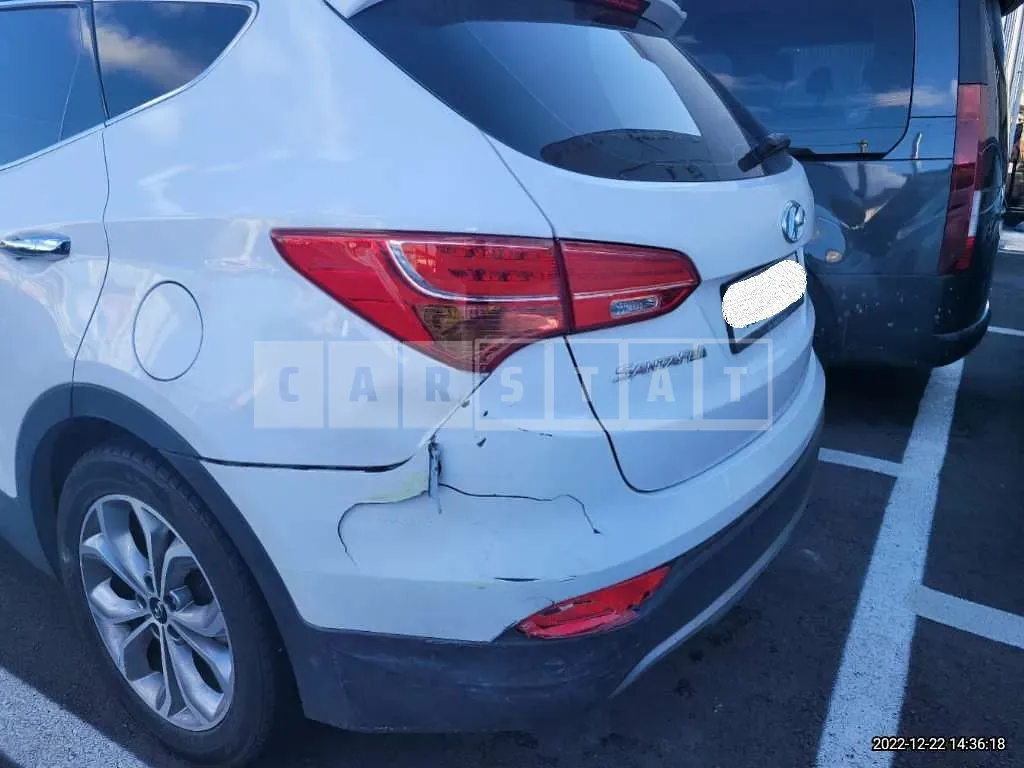 Photo 2 of 17: 2015 Hyundai Santa Fe, VIN KMHSW81UBFU458847 — Korean insurance auction