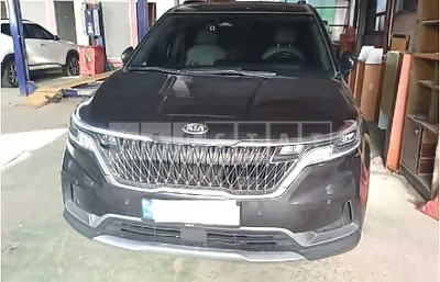 Photo 1 of 10: 2021 Kia Carnival — Korean insurance auction