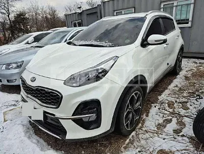 Photo 1 of 17: 2019 Kia Sportage — Korean insurance auction