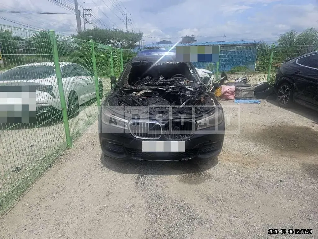 Photo 2 of 28: 2017 BMW 740d xDrive — Korean insurance auction