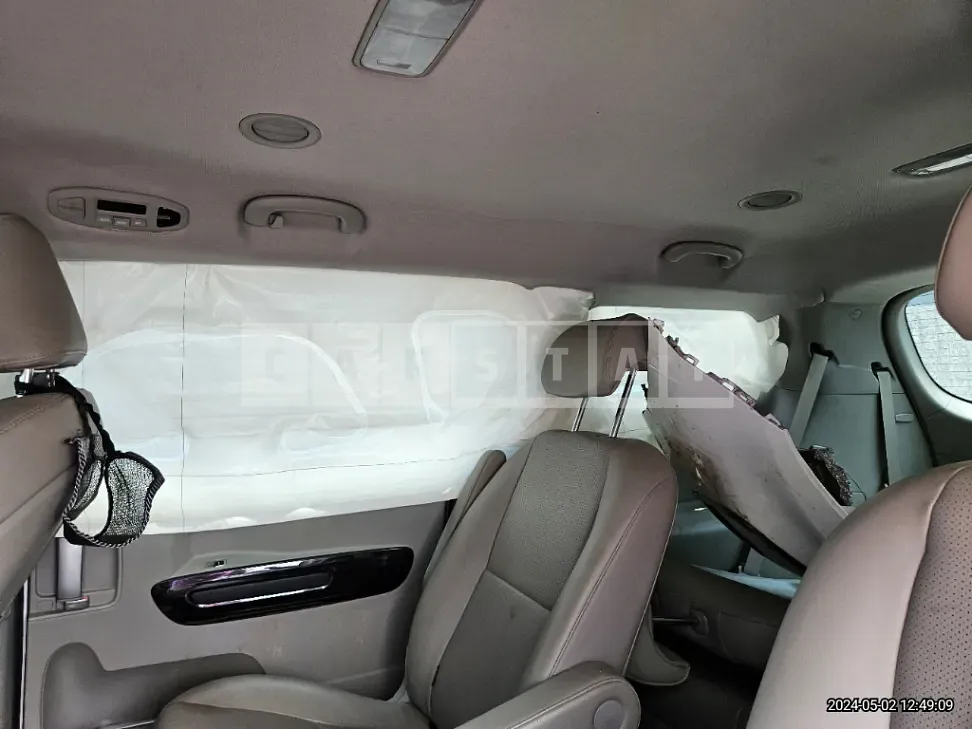 Photo 2 of 15: 2019 Kia Carnivals — Korean insurance auction