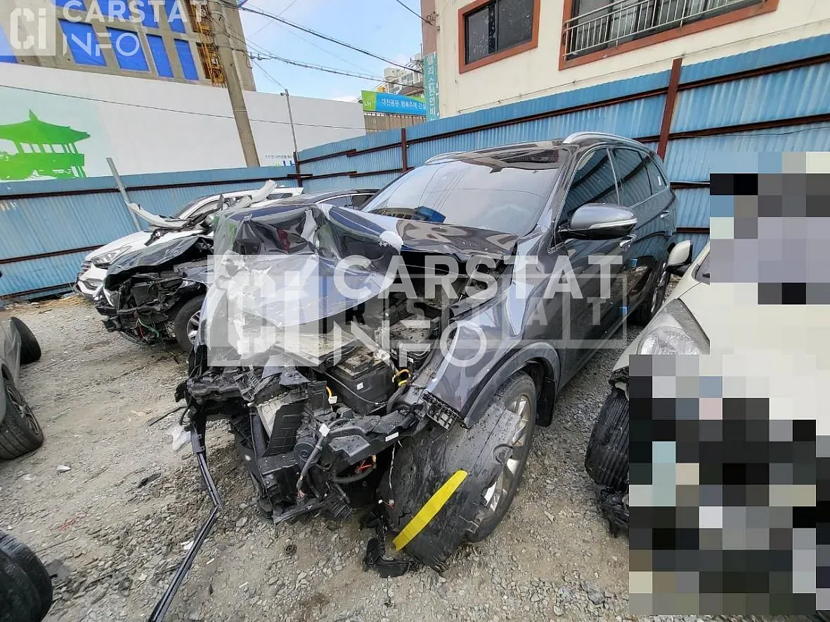 Photo 2 of 9: 2019 Kia Sorento, VIN KNAPH81BBKA543943 — Korean insurance auction