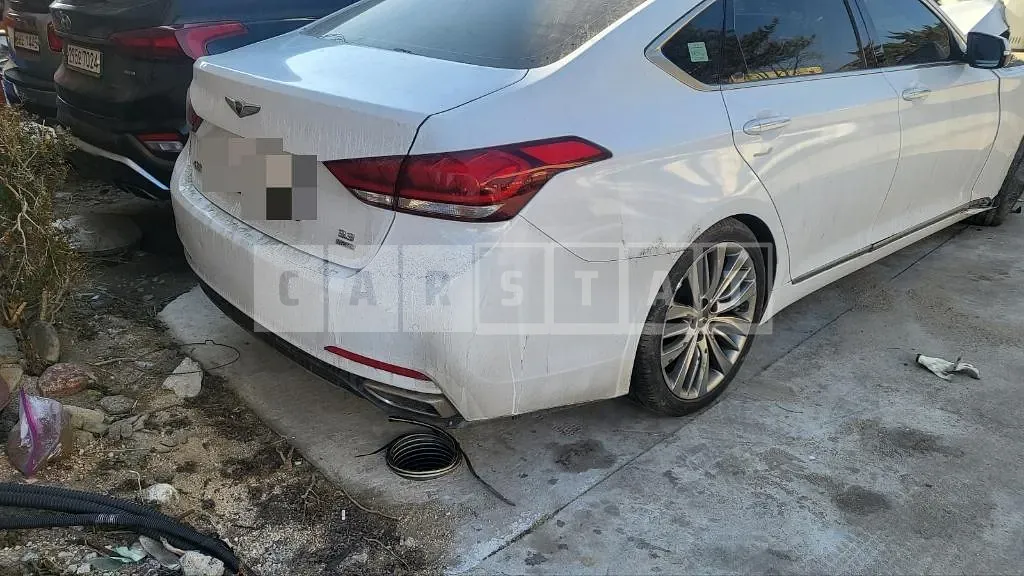 Photo 2 of 6: 2017 Genesis G80 3.3 — Korean insurance auction