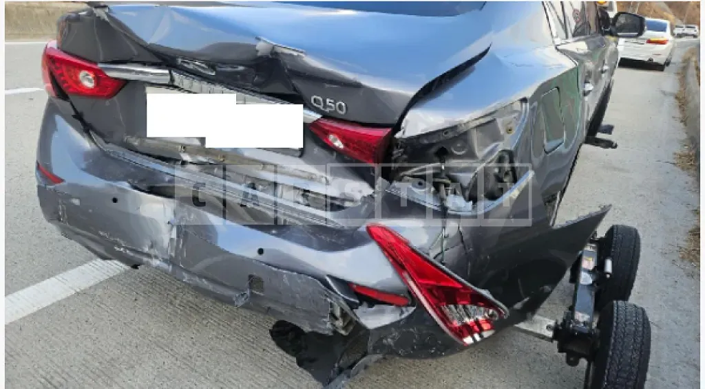 Photo 2 of 17: 2016 Infiniti Q50 2.2d — Korean insurance auction