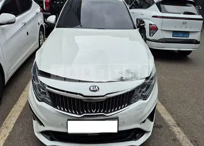 Photo 1 of 24: 2019 Kia K5, VIN KNAGW416BKA289752 — Korean insurance auction