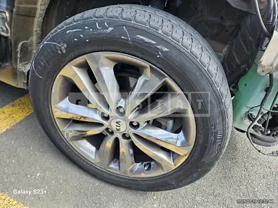 Photo 1 of 3: 2017 Kia (parts) Carnival Wheel — Korean insurance auction