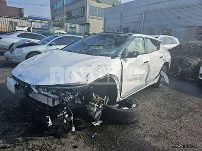 Photo 1 of 24: 2023 Kia EV6 — Korean insurance auction