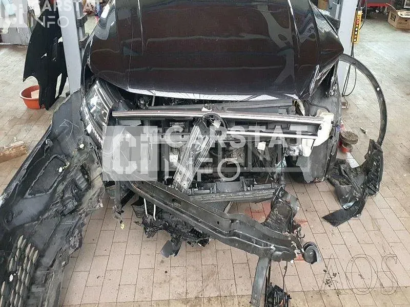 Photo 2 of 32: 2018 Volkswagen Tiguan 2.0 TDI 4MOTION, VIN WVGZZZ5NZJW965897 — Korean insurance auction