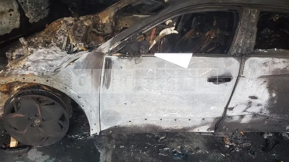 Photo 2 of 3: 2021 Hyundai IONIQ 5, VIN KMHKN81AFNU024558 — Korean insurance auction