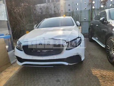 Photo 1 of 22: 2017 Mercedes-Benz E220d, VIN WDDZF0EB9HA095444 — Korean insurance auction