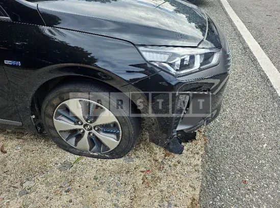 Photo 2 of 23: 2019 Hyundai IONIQ — Korean insurance auction