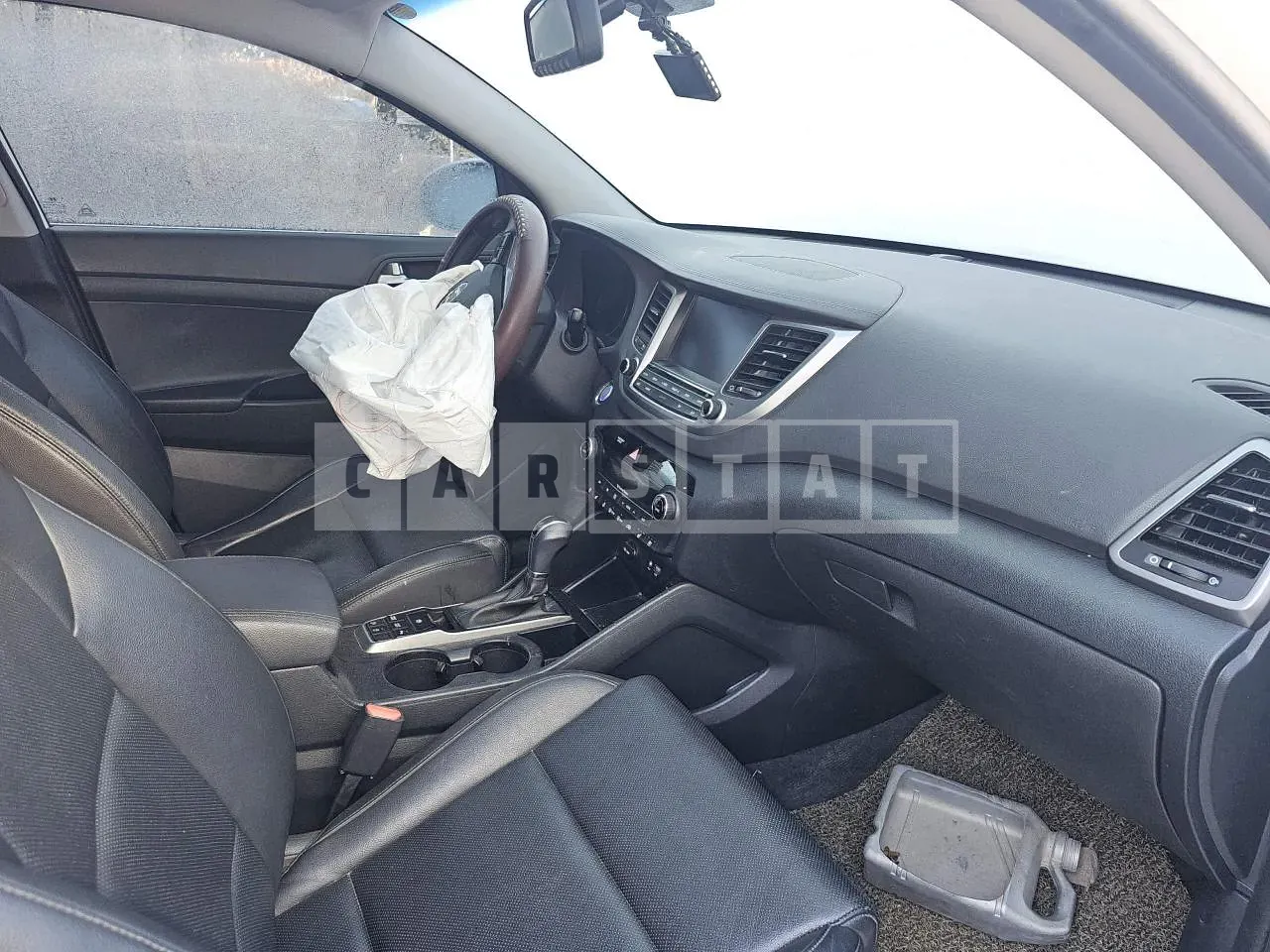 Photo 2 of 12: 2016 Hyundai Tucson, VIN KMHJ5815GHU265223 — Korean insurance auction