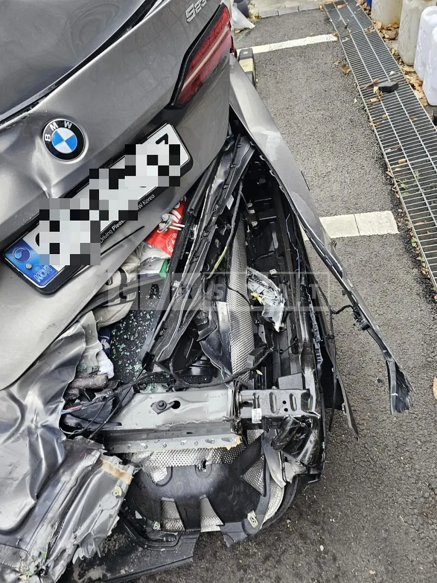 Photo 2 of 11: 2025 BMW 523d, VIN WBA41FL08SCT64517 — Korean insurance auction
