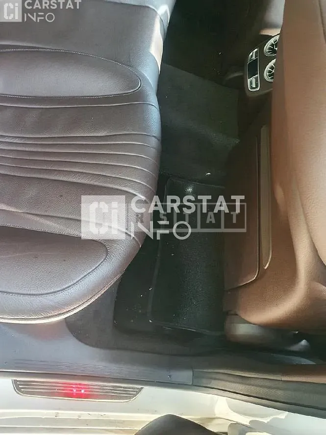 Photo 2 of 6: 2019 Mercedes-Benz Cubbenz CLS400 d 4Matic — Korean insurance auction