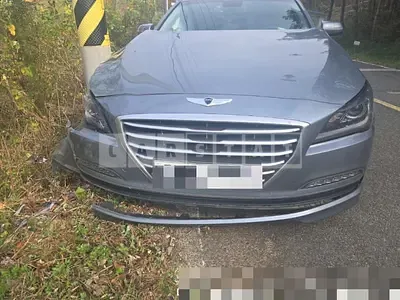 Photo 1 of 9: 2016 Genesis 3.3 — Korean insurance auction