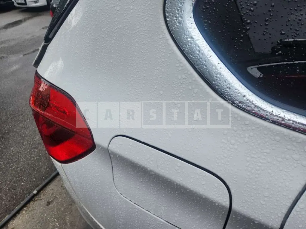 Photo 2 of 25: 2016 BMW Active Tourer — Korean insurance auction