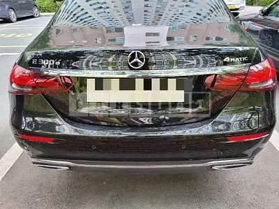 Photo 1 of 24: 2020 Mercedes-Benz E300 e 4Matic — Korean insurance auction