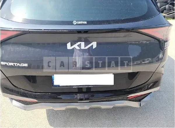 Photo 2 of 39: 2022 Kia Sportage — Korean insurance auction