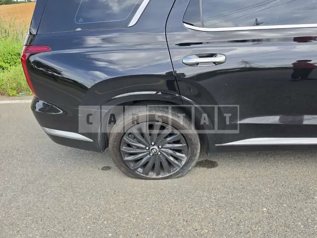 Photo 2 of 31: 2023 Hyundai Palisade — Korean insurance auction