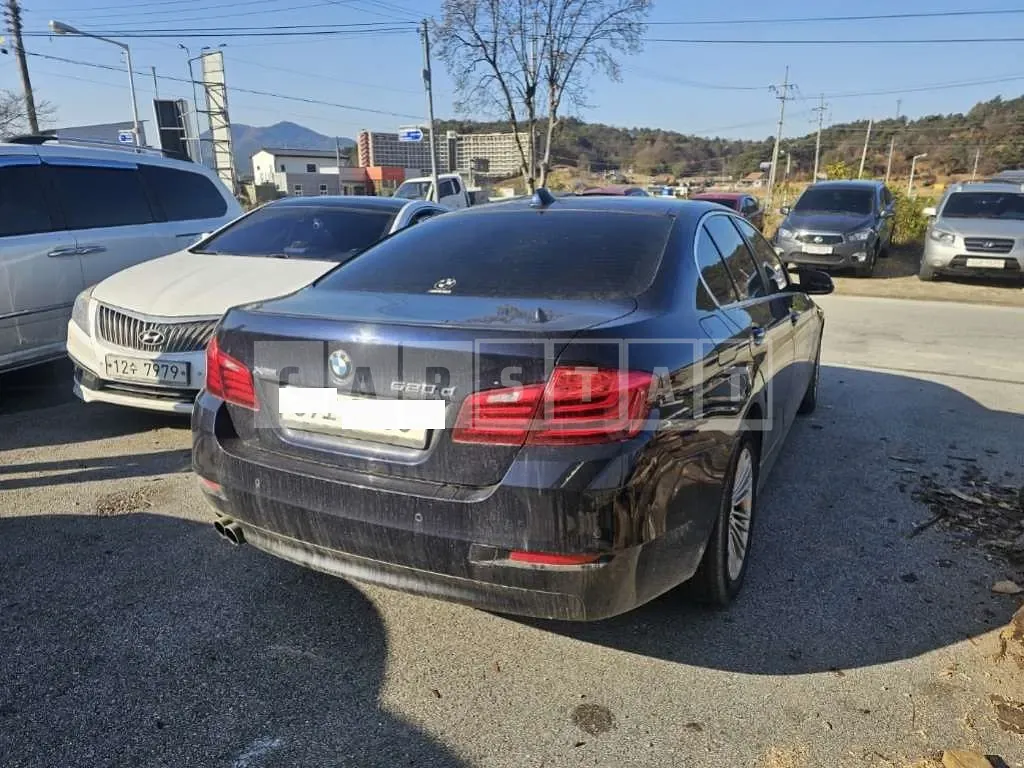 Photo 2 of 11: 2015 BMW 520d xDrive — Korean insurance auction