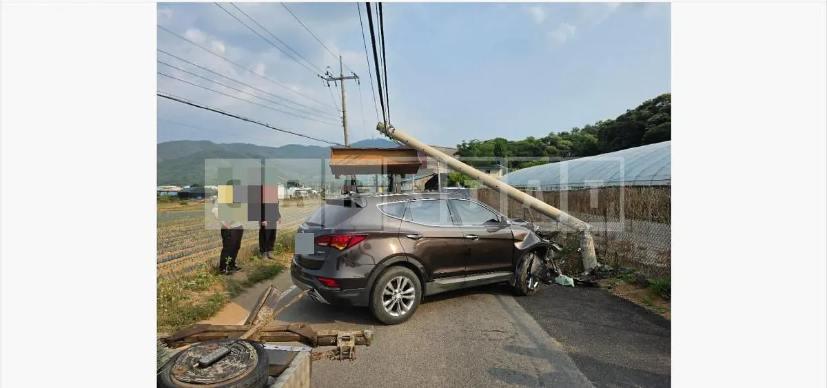 Photo 2 of 5: 2016 Hyundai Santa Fe 2.0 — Korean insurance auction