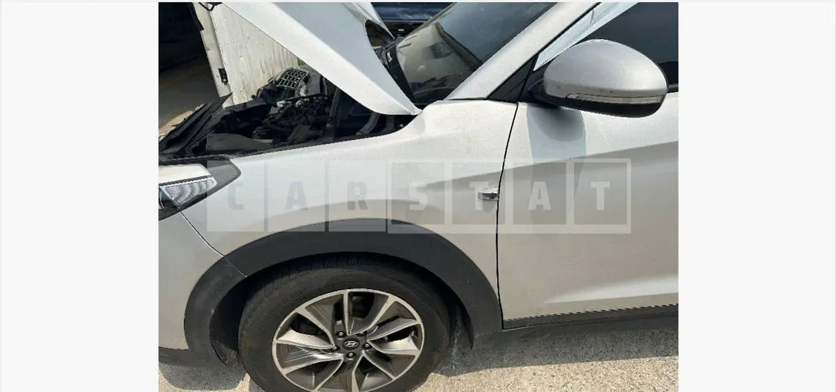 Photo 2 of 11: 2018 Hyundai Tucson 4WD — Korean insurance auction