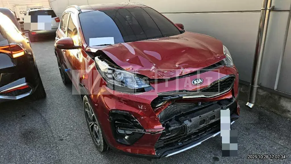 Photo 2 of 27: 2018 Kia Sportage — Korean insurance auction