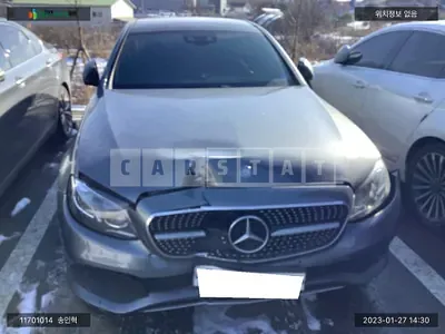Photo 1 of 13: 2016 Mercedes-Benz E300, VIN WDDZF4KB6HA127066 — Korean insurance auction