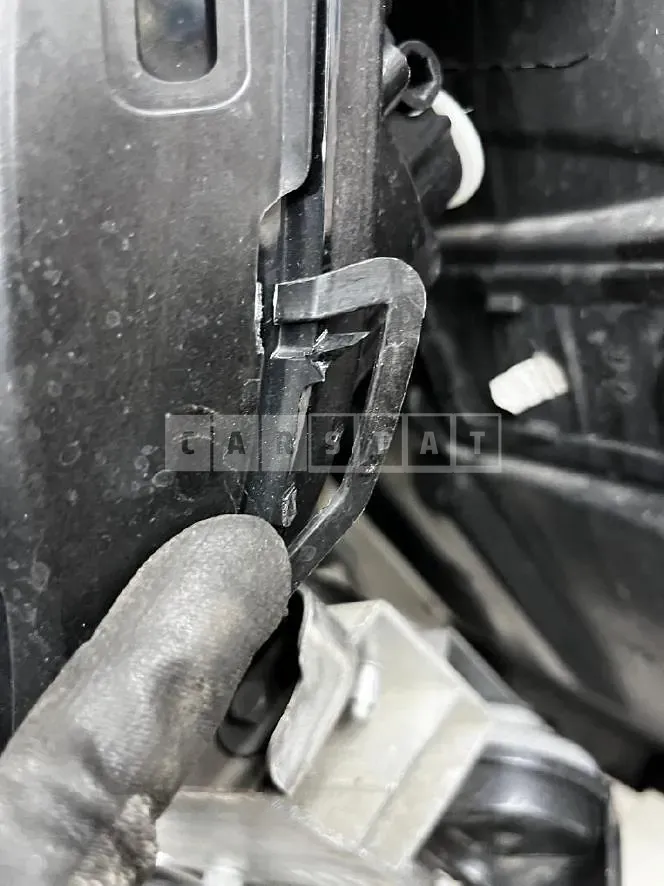 Photo 2 of 4: 2021 Mercedes-Benz (parts) E300 e Light — Korean insurance auction