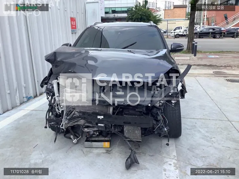Photo 2 of 10: 2018 Kia Sorento, VIN KNAPS81ABKA473452 — Korean insurance auction