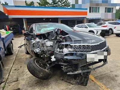 Photo 1 of 14: 2017 Kia K5 LPG, VIN KNAGT416BJA204328 — Korean insurance auction