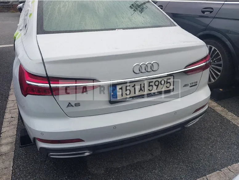 Photo 2 of 17: 2022 Audi A6 45 TFSI quattro — Korean insurance auction
