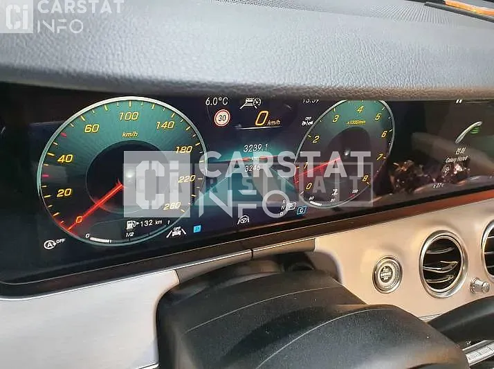 Photo 2 of 22: 2021 Mercedes-Benz E250, VIN W1KZF4FB3MA974566 — Korean insurance auction