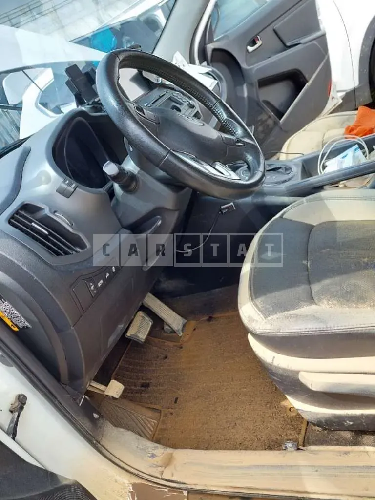 Photo 2 of 3: 2021 Hyundai Santa Fe, VIN KMHS381HGMU309772 — Korean insurance auction