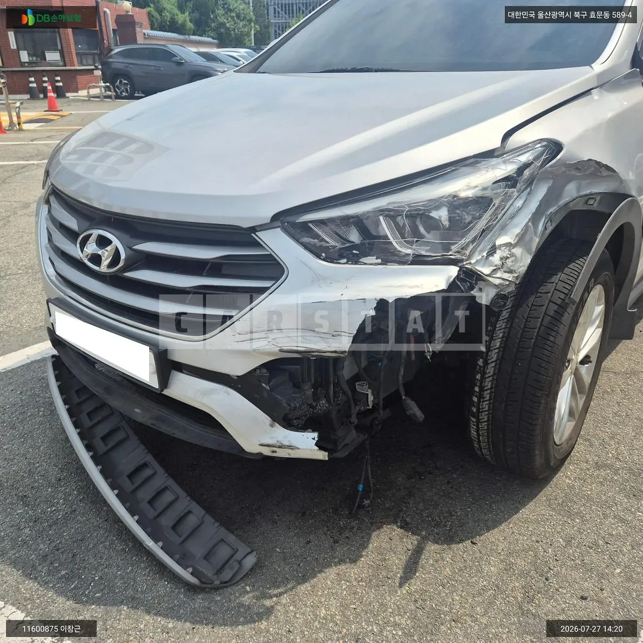Photo 2 of 11: 2016 Hyundai Santa Fe, VIN KMHSW81UBHU715239 — Korean insurance auction