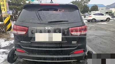 Photo 1 of 10: 2016 Kia Sorento 4WD — Korean insurance auction