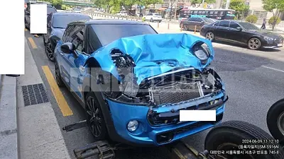 Photo 1 of 9: 2019 MINI Cooper S — Korean insurance auction