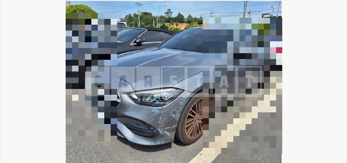 Photo 3 of 3: 2023 Mercedes-Benz (part) C300 Left Light — Korean insurance auction