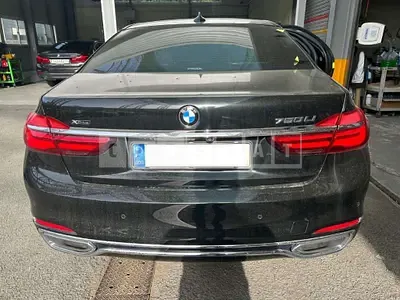 Photo 1 of 22: 2017 BMW 750Li xDrive, VIN WBA7F2108HG713753 — Korean insurance auction