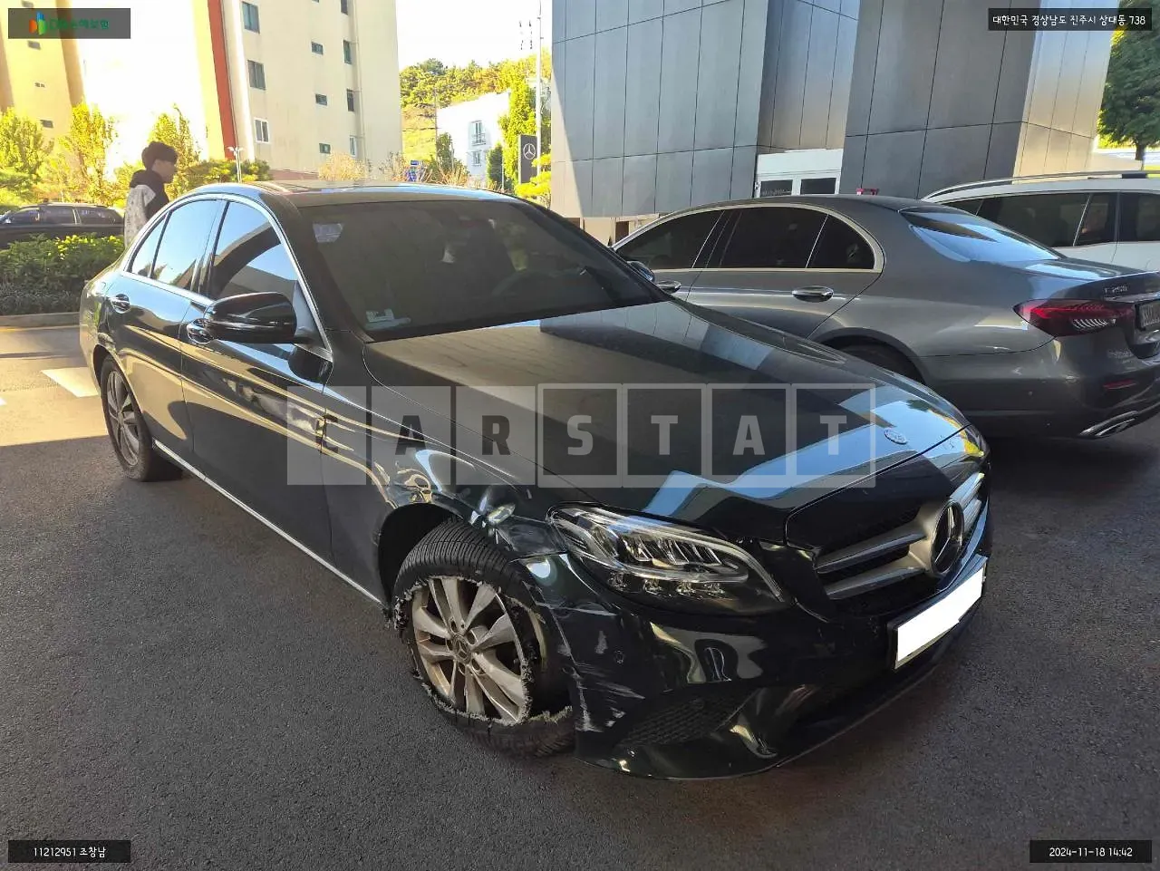 Photo 2 of 16: 2018 Mercedes-Benz C220d, VIN WDDWF1EB4KR444835 — Korean insurance auction
