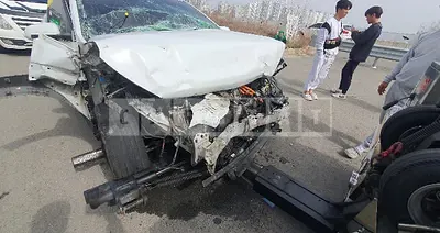 Photo 1 of 12: 2020 Hyundai Kona Electric, VIN KMHK281GFLU066743 — Korean insurance auction