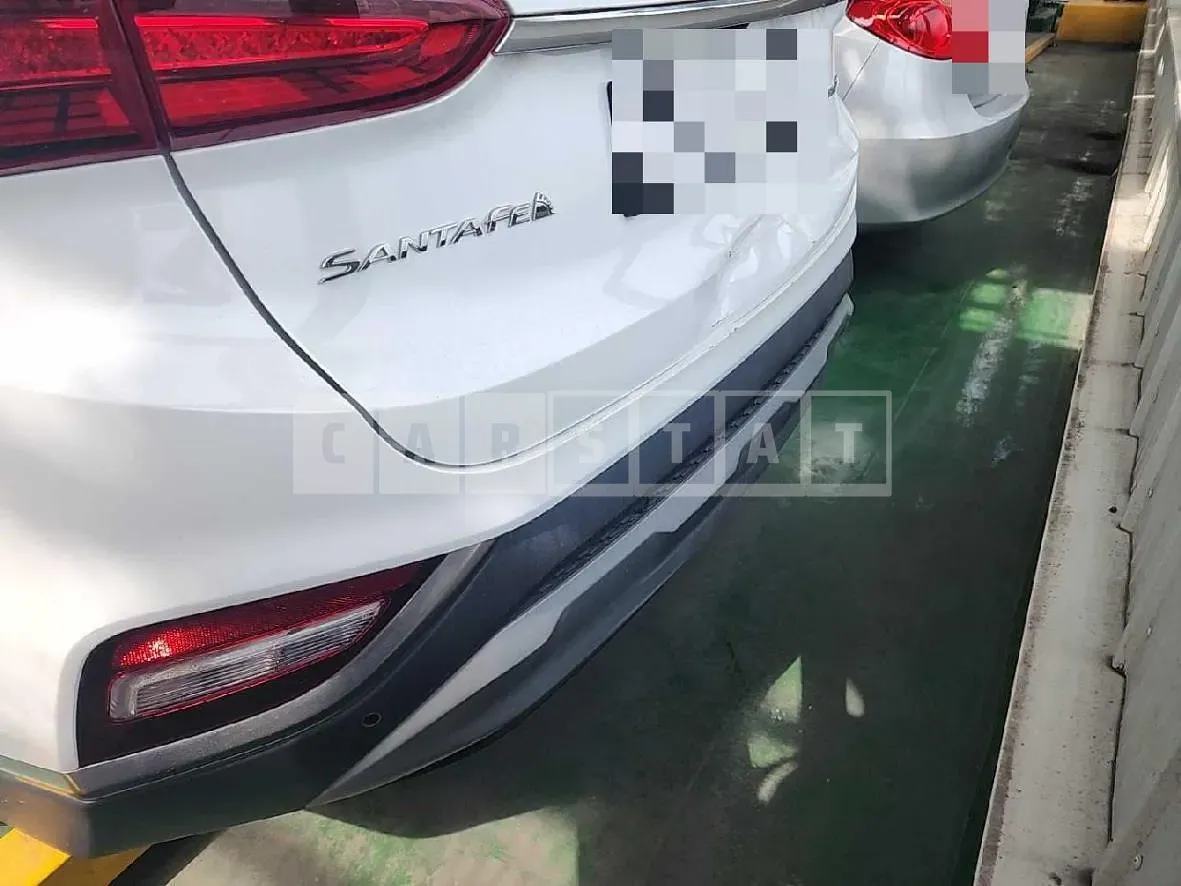 Photo 2 of 20: 2018 Hyundai Santa Fe TM 4WD, VIN KMHS381CDKU013123 — Korean insurance auction