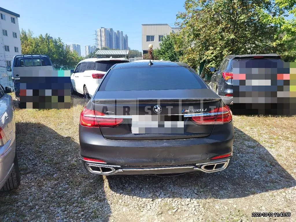 Photo 2 of 21: 2016 BMW 730Ld xDrive, VIN WBA7G6108GG678957 — Korean insurance auction