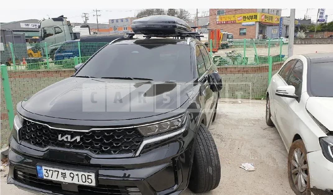 Photo 2 of 24: 2022 Kia Sorento, VIN KNARF81BHNA125531 — Korean insurance auction