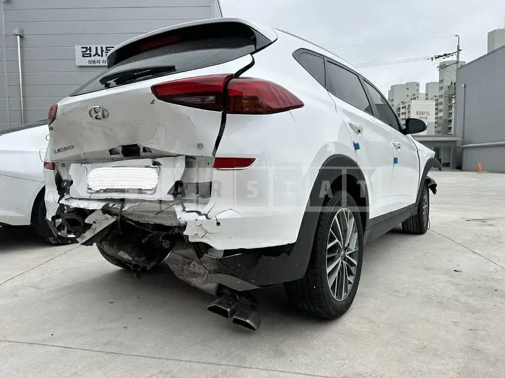 Photo 2 of 10: 2019 Hyundai Tucson, VIN KMHJ5817GKU943387 — Korean insurance auction