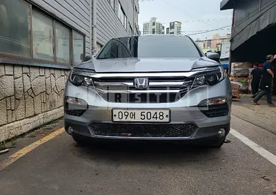 Photo 1 of 22: 2017 Honda Pilot, VIN 5FNYF6850HB201033 — Korean insurance auction