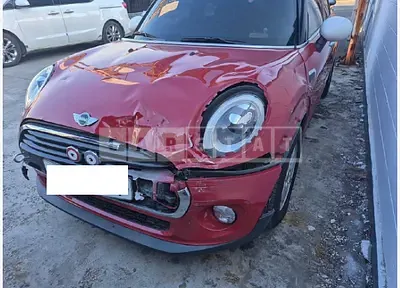 Photo 1 of 9: 2016 MINI Cooper D Five-Door — Korean insurance auction